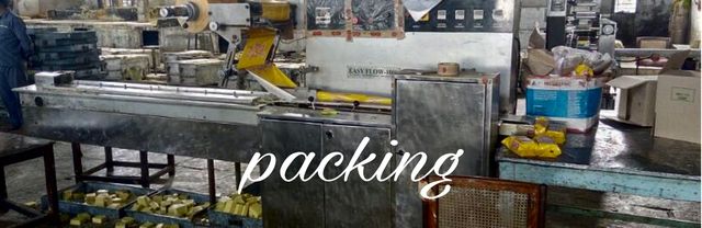 Packing: Each cake is stamped and wrapped in the four-colour wrapper on an automatic line.